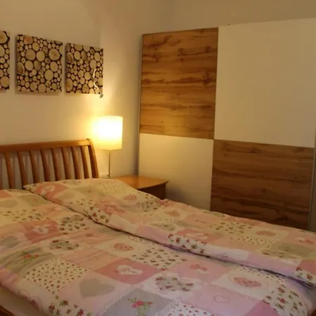 Johanna 1 Apartament